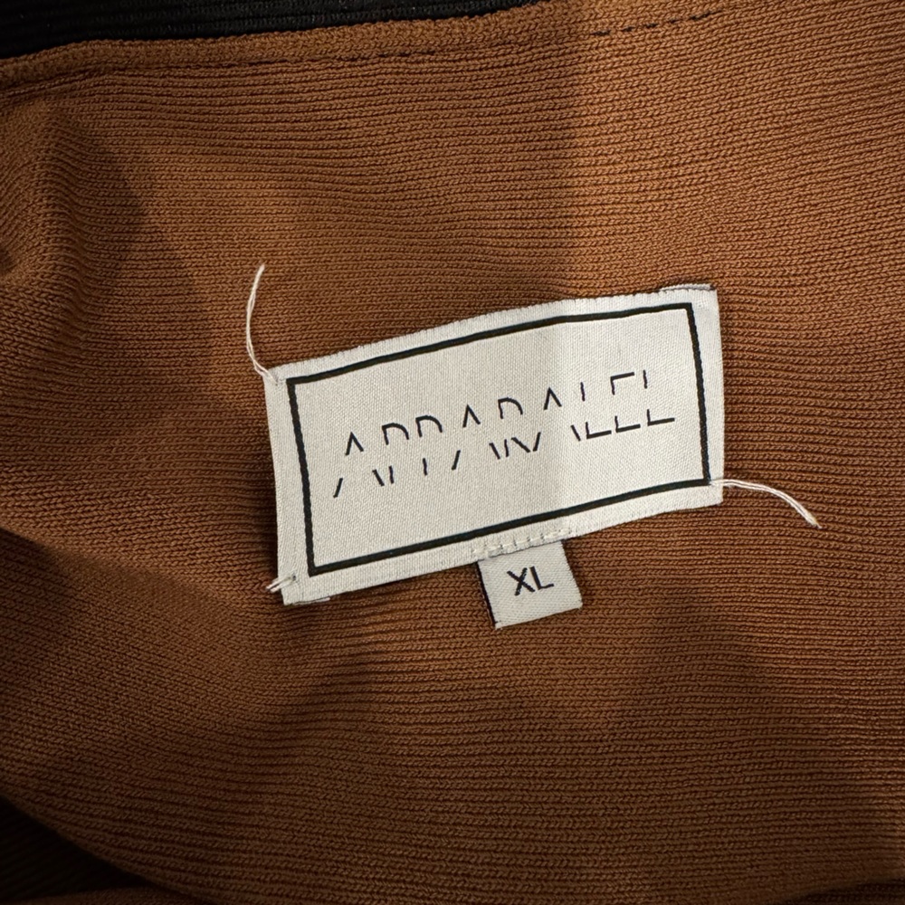 Apparalel Infinity Skirt - Picture 3 of 3